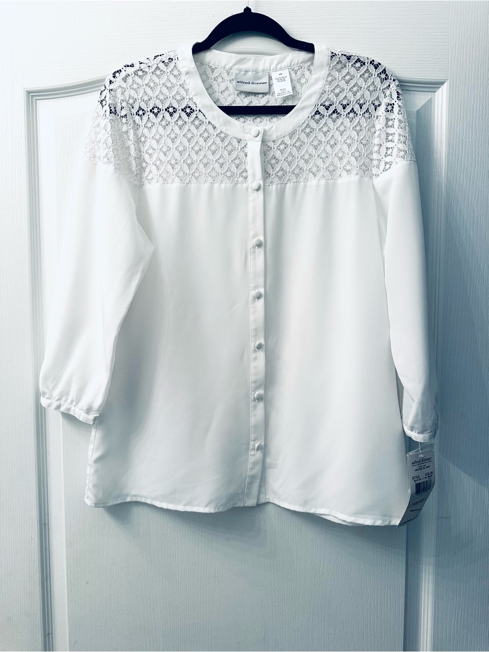 Alfred Dunner White Lace Yoke Button-Front Top 10